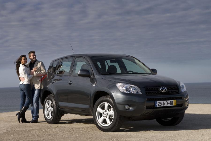  Toyota RAV4 2005 года  (фото 94 из 172)